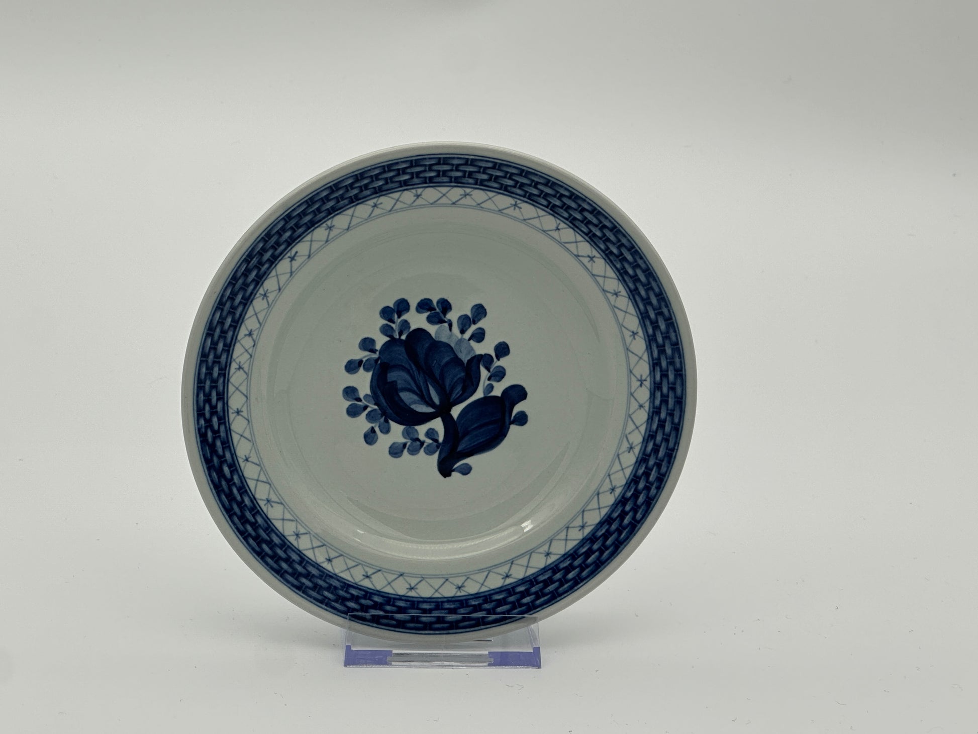 Aluminia - Blue Tranquebar - 11/944 - side plate - Ø14.5cm Scandinapan