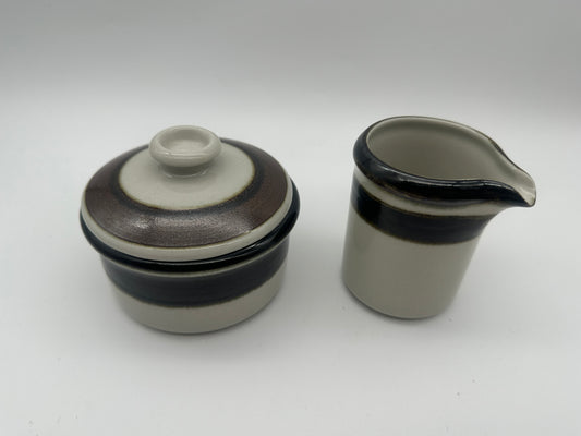 Arabia - Karelia - Sugar bowl and creamer set