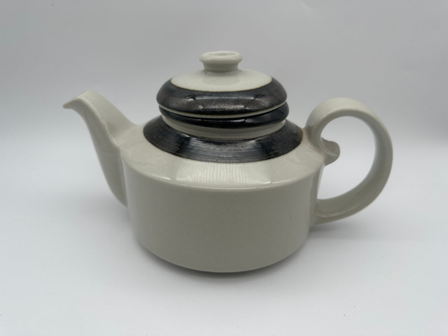 Arabia - Karelia - Tea pot