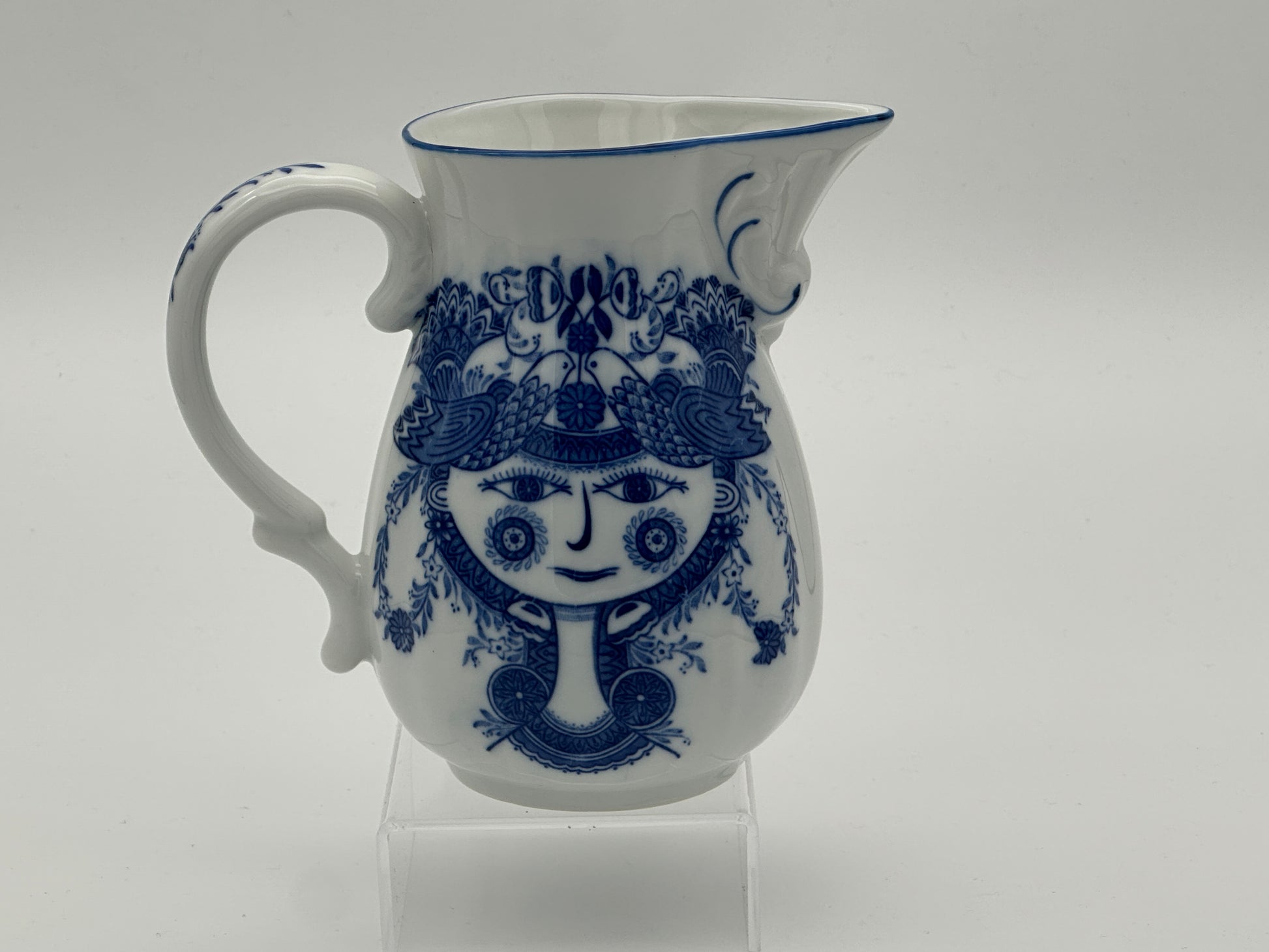 Artistic Seito - Milk Jug - 15cm tall - Ø10cm Scandinapan