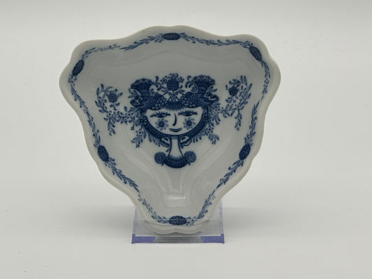 Artistic Seito - Triangular plate - 15cm Scandinapan