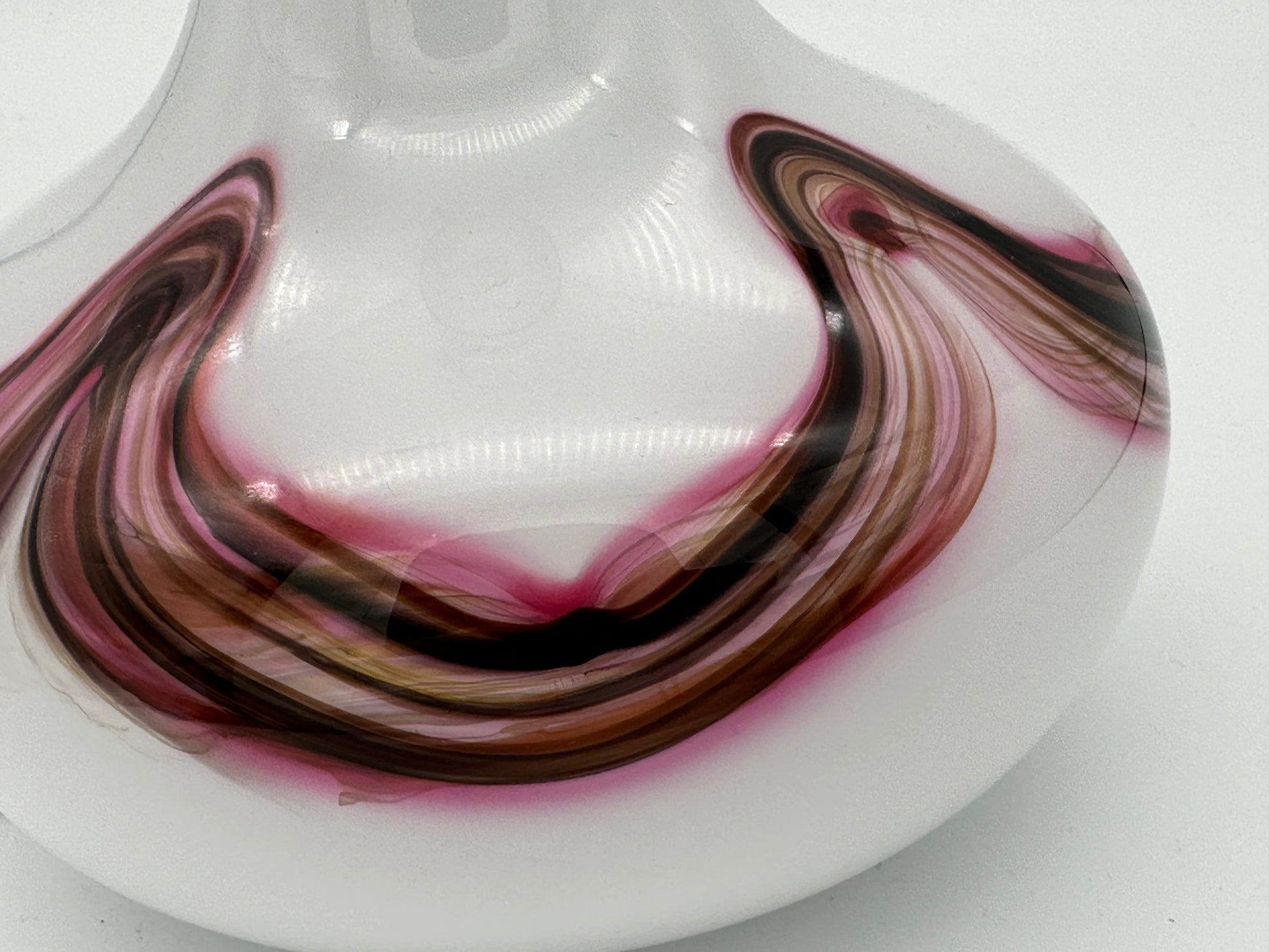 Holmegaard - Table lamp - Opal white/pink - 33cm Scandinapan