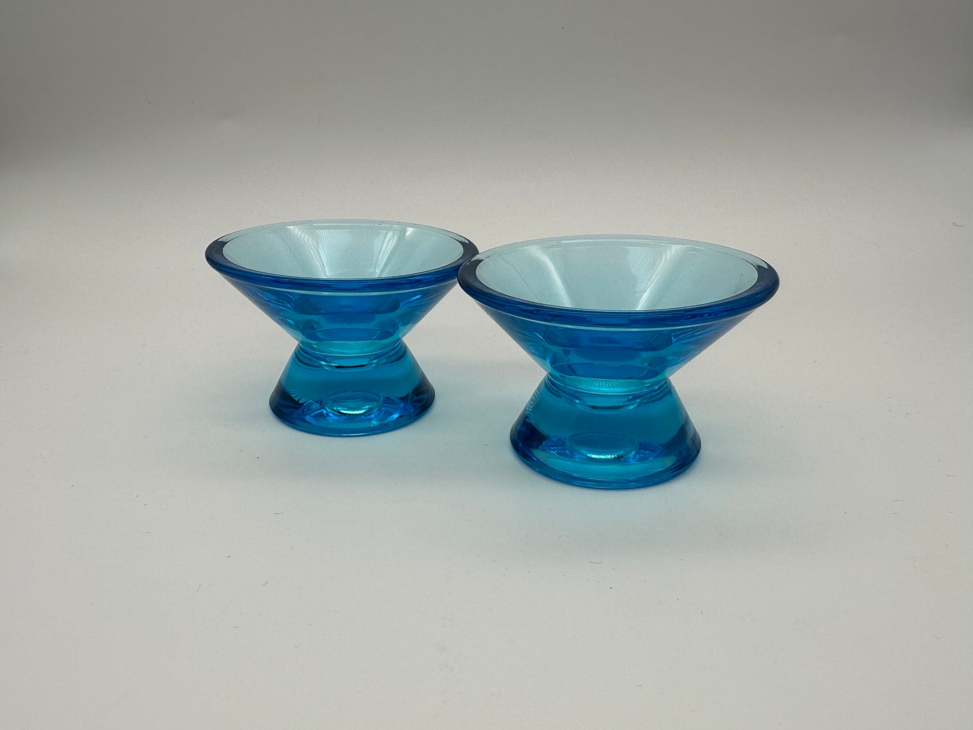 Iittala - Kartio - Candle holder - Kaj Franck - Light blue - Set of 2 Scandinapan