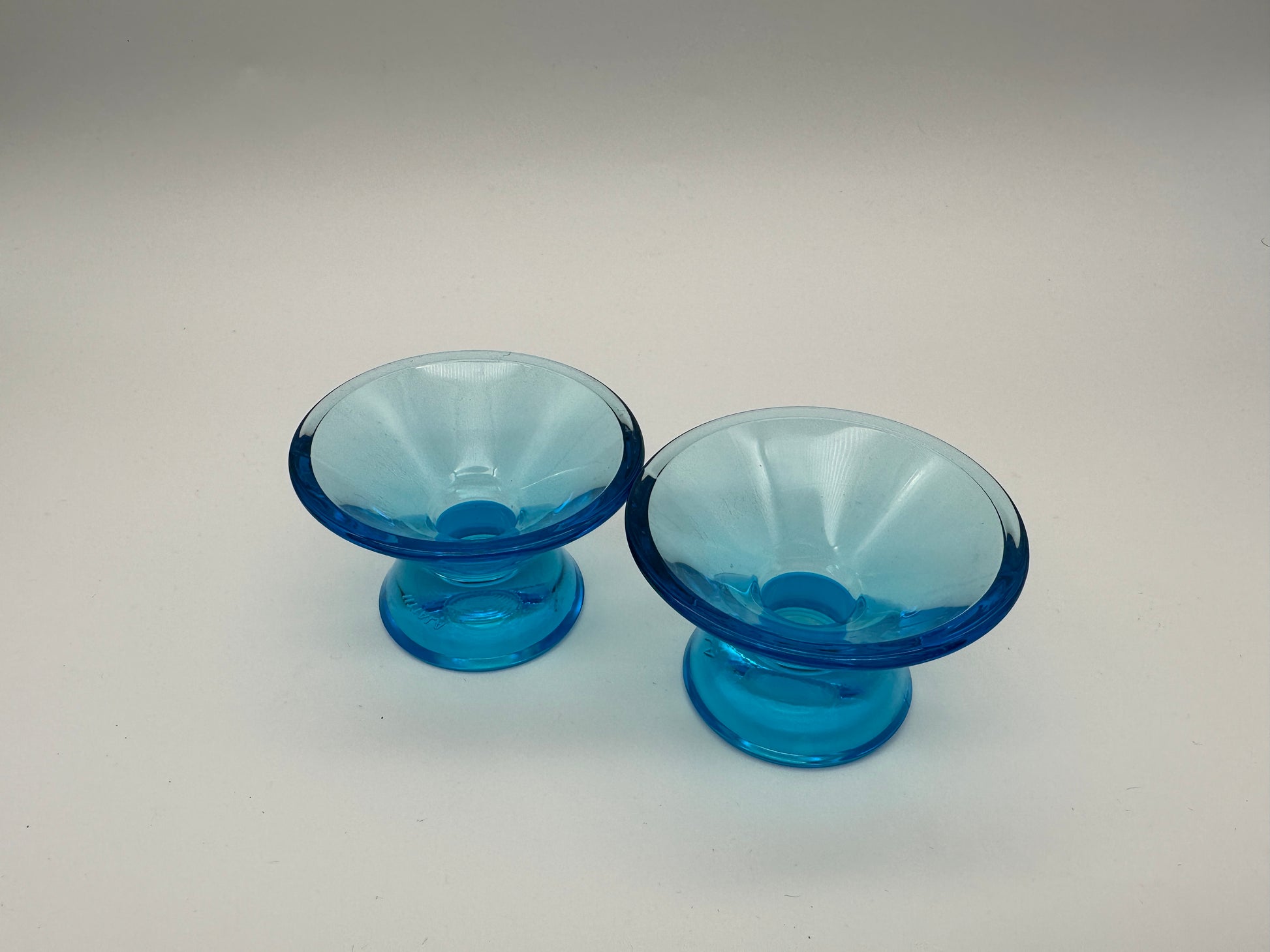 Iittala - Kartio - Candle holder - Kaj Franck - Light blue - Set of 2 Scandinapan