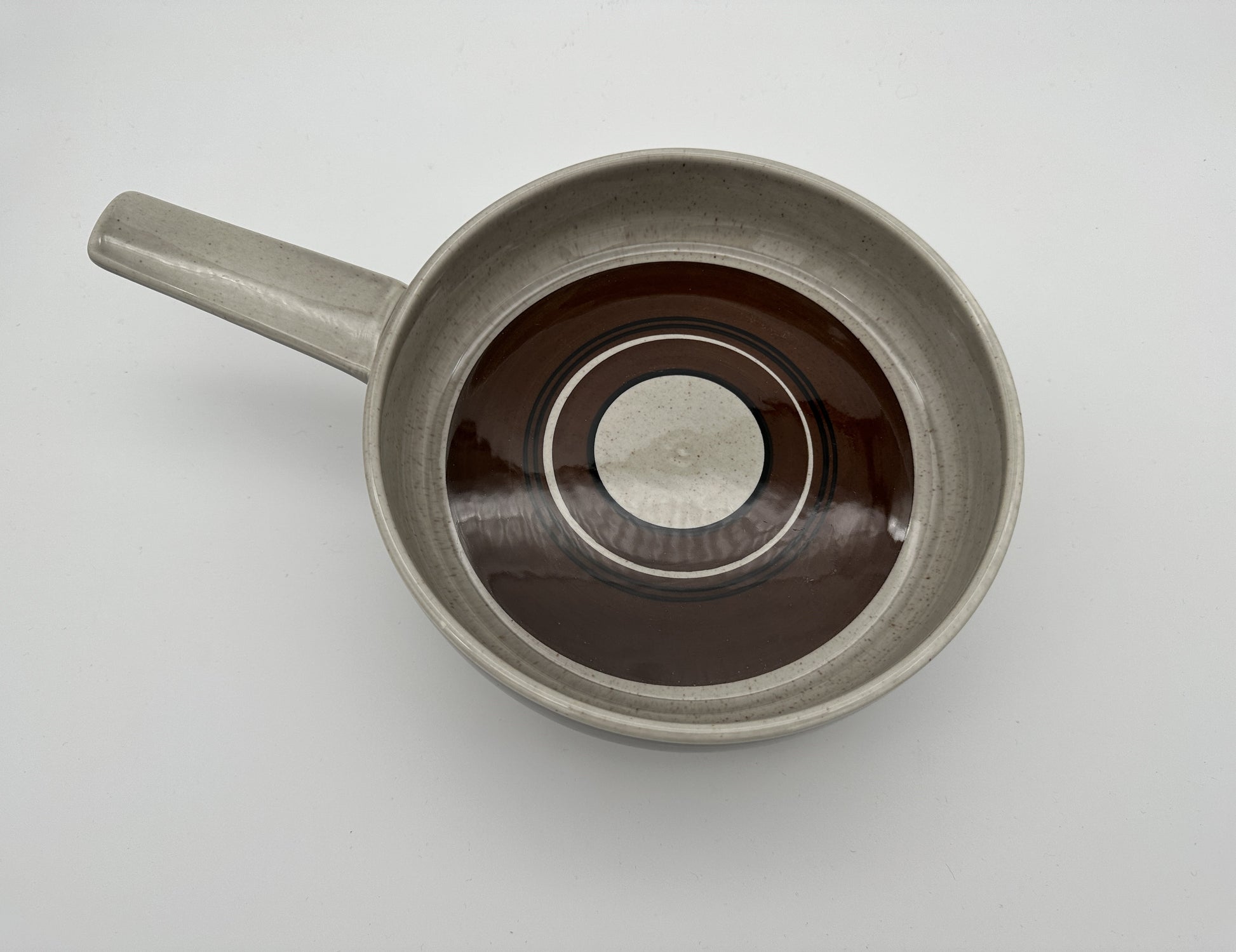 Rörstrand - Isolde - Ovenproof dish with handle - Ø20.5 Scandinapan