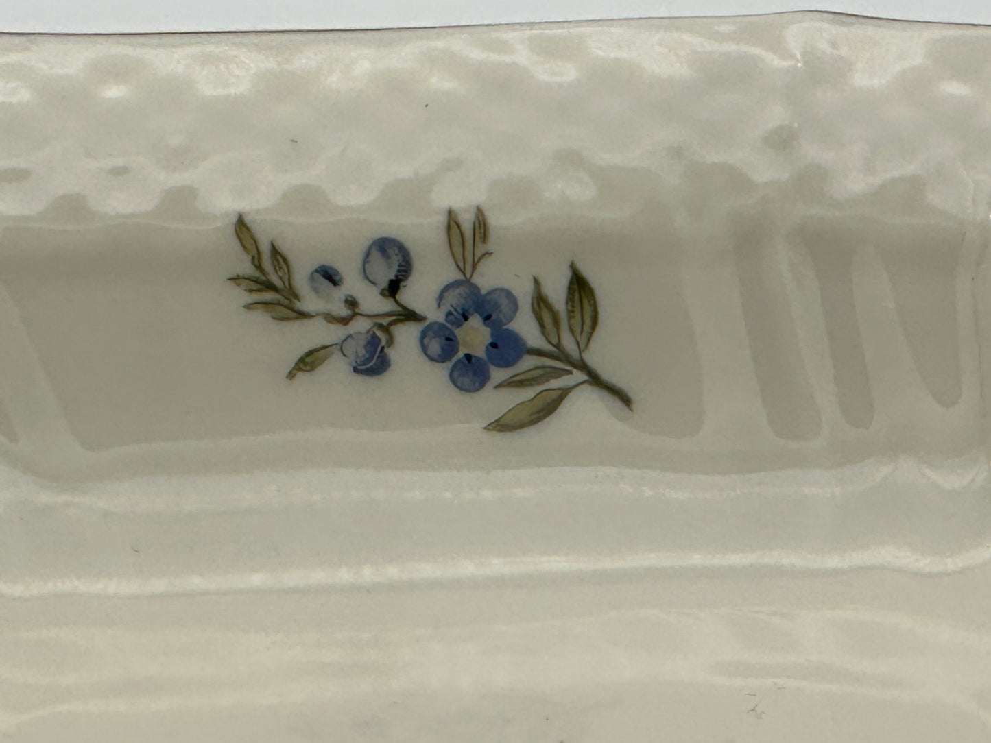 Royal Copenhagen - Frijsenborg - 6 sided bowl - No 910/1527 - Ø21 - cute bowl - Flower decorated bowl - Scandinapan