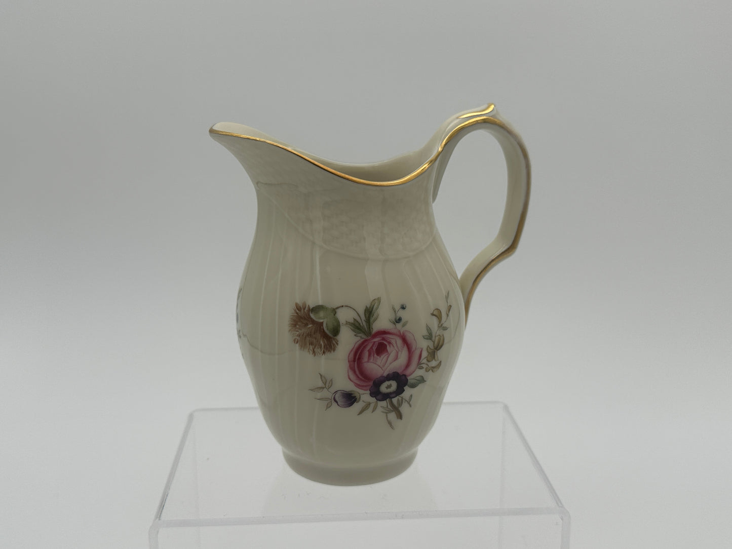 Royal Copenhagen - Frijsenborg - Cream Pitcher - No 1536 - 1938 Scandinapan