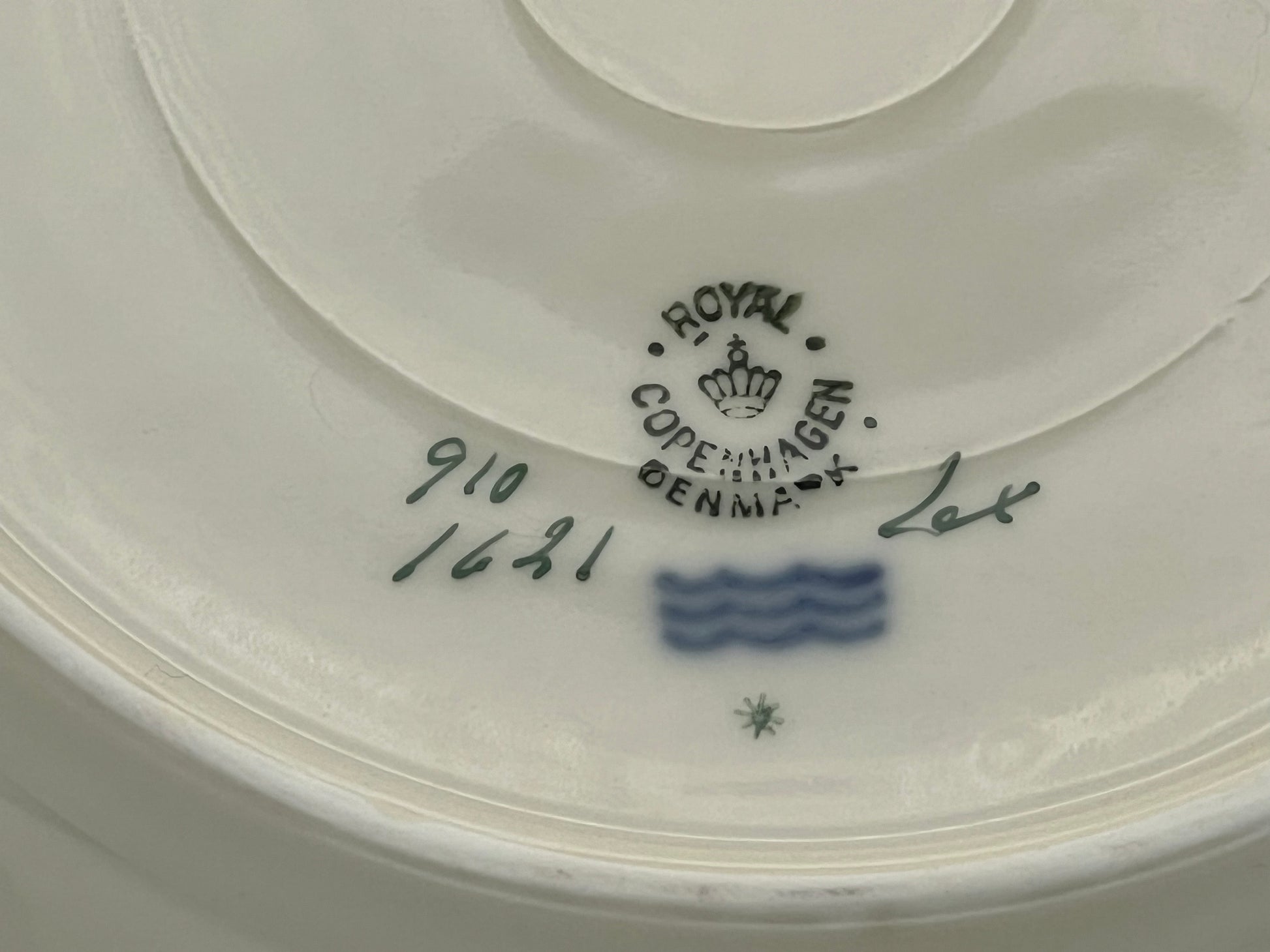 Royal Copenhagen - Frijsenborg - Dinner plate - 910/1621 - 21cm Scandinapan