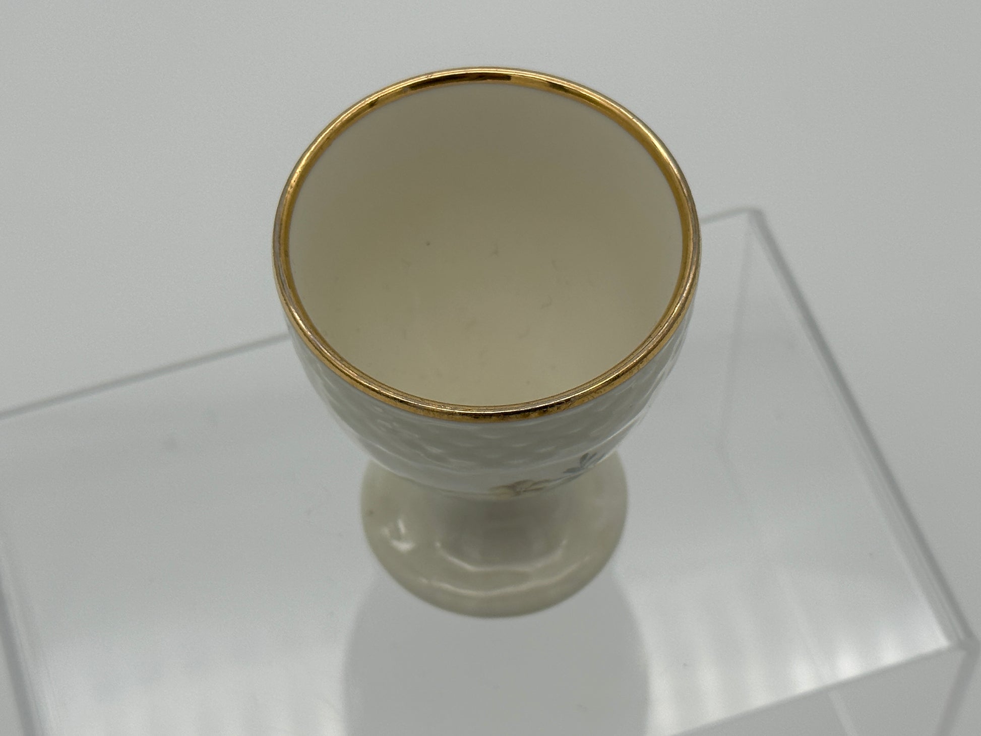Royal Copenhagen - Frijsenborg - Egg Cup - No 1869 Scandinapan