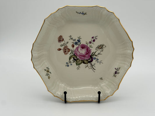 Royal Copenhagen - Frijsenborg - No. 1527 - 6 Sided Serving Bowl - 1957 - Ø21.5 - Cute bowl Scandinapan