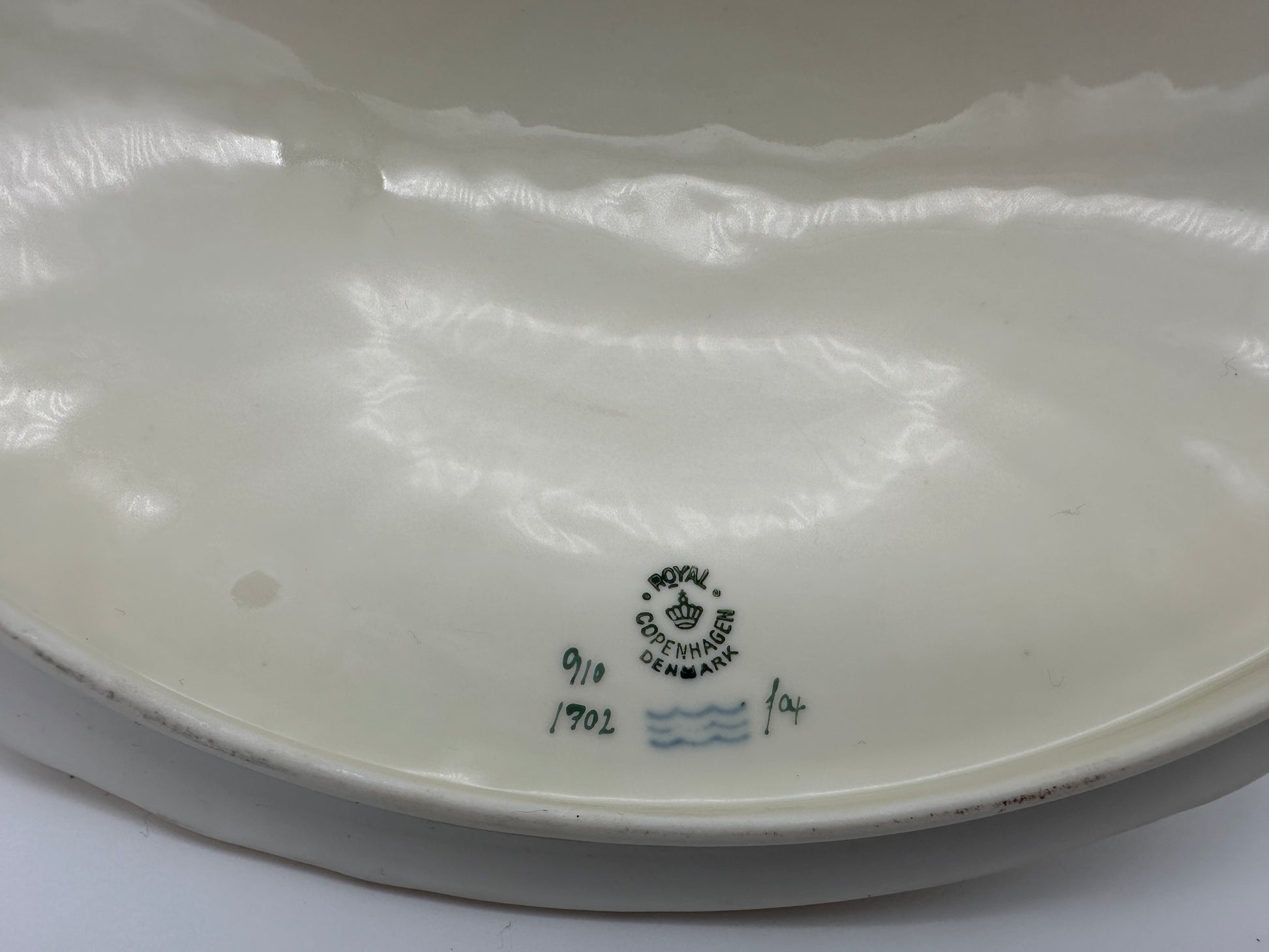 Royal Copenhagen - Frijsenborg - Oval lided bowl - 910/1702 - 1951 Scandinapan