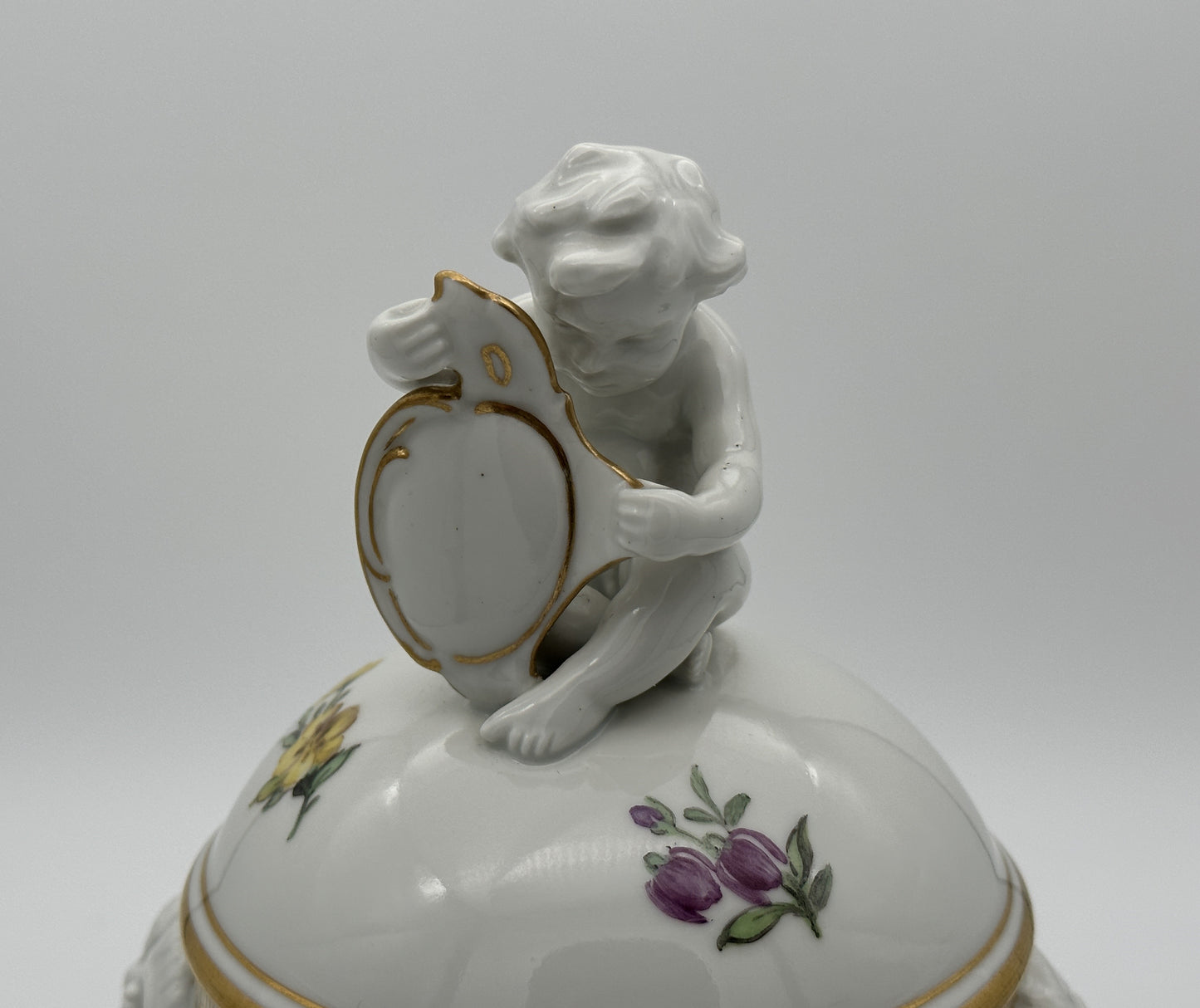 Royal Copenhagen - Juliane Marie Marked Vase - 28cm - Putto Scandinapan