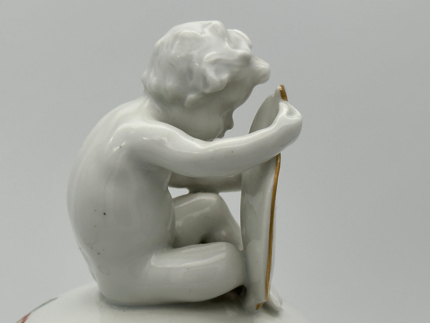 Royal Copenhagen - Juliane Marie Marked Vase - 28cm - Putto Scandinapan