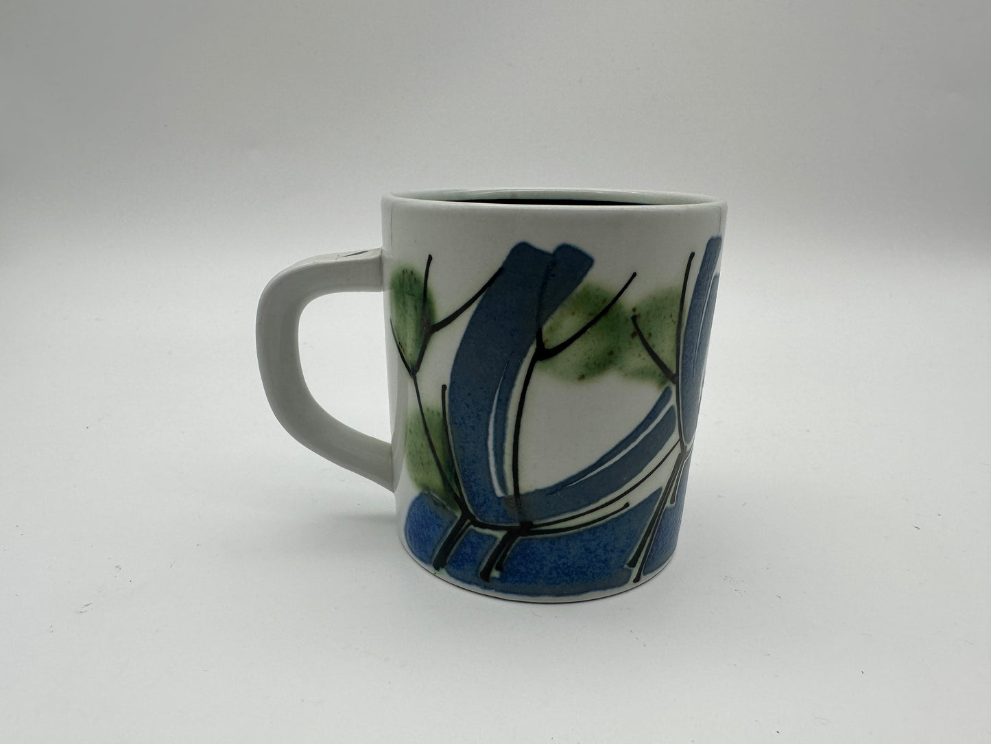 Royal Copenhagen - Year Mug - 1981 - Small Scandinapan