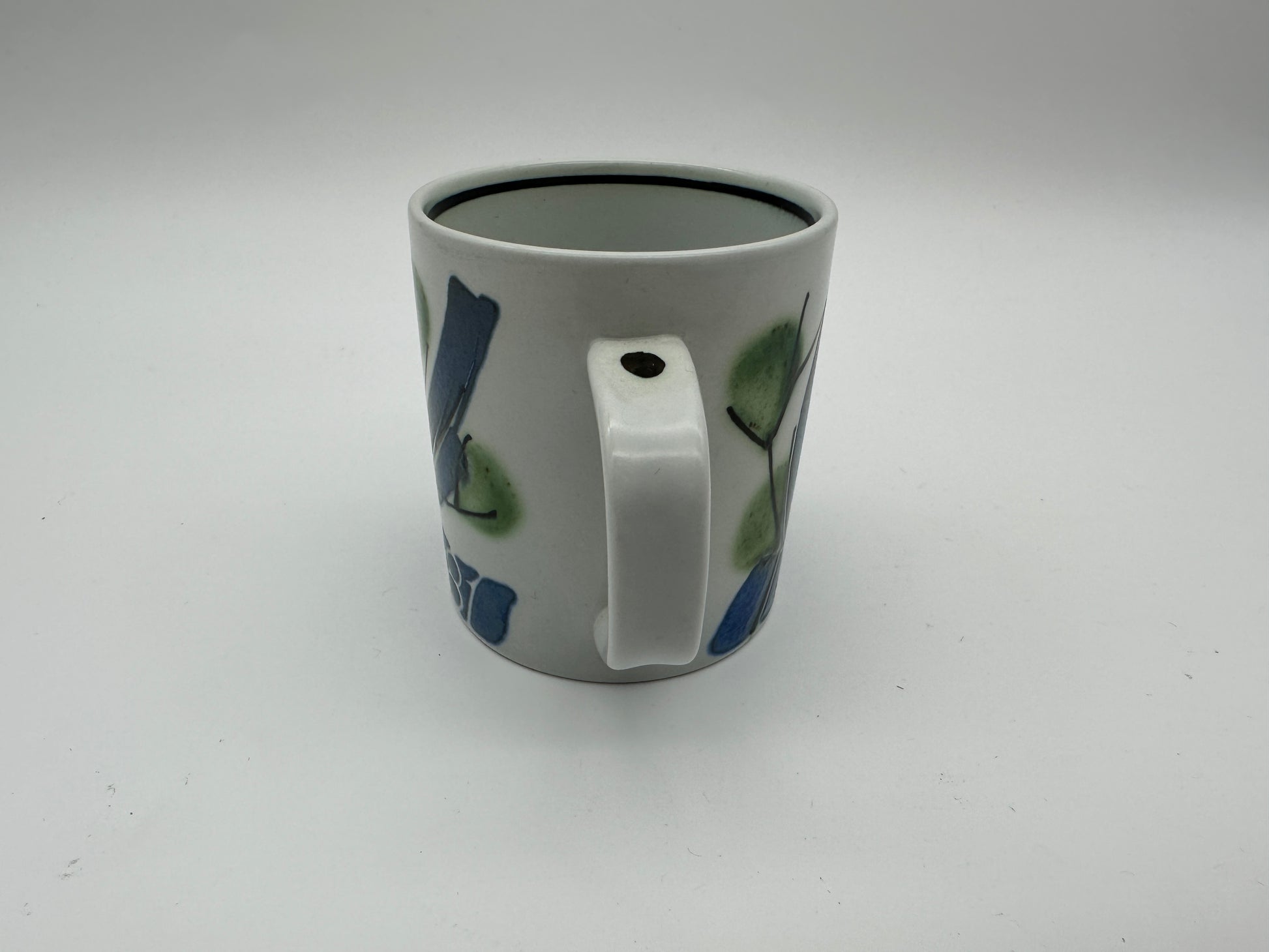 Royal Copenhagen - Year Mug - 1981 - Small Scandinapan