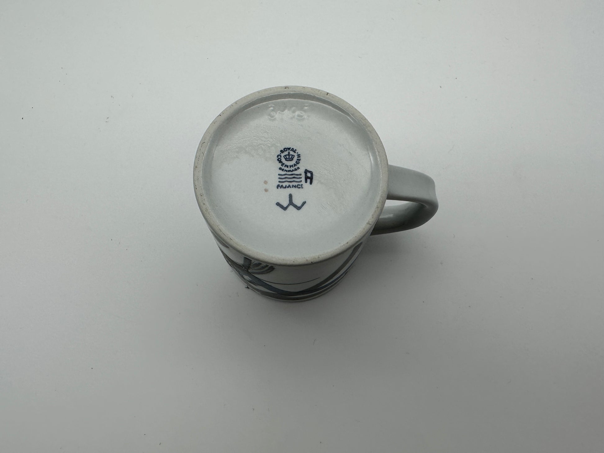Royal Copenhagen - Year Mug - 1985 Scandinapan