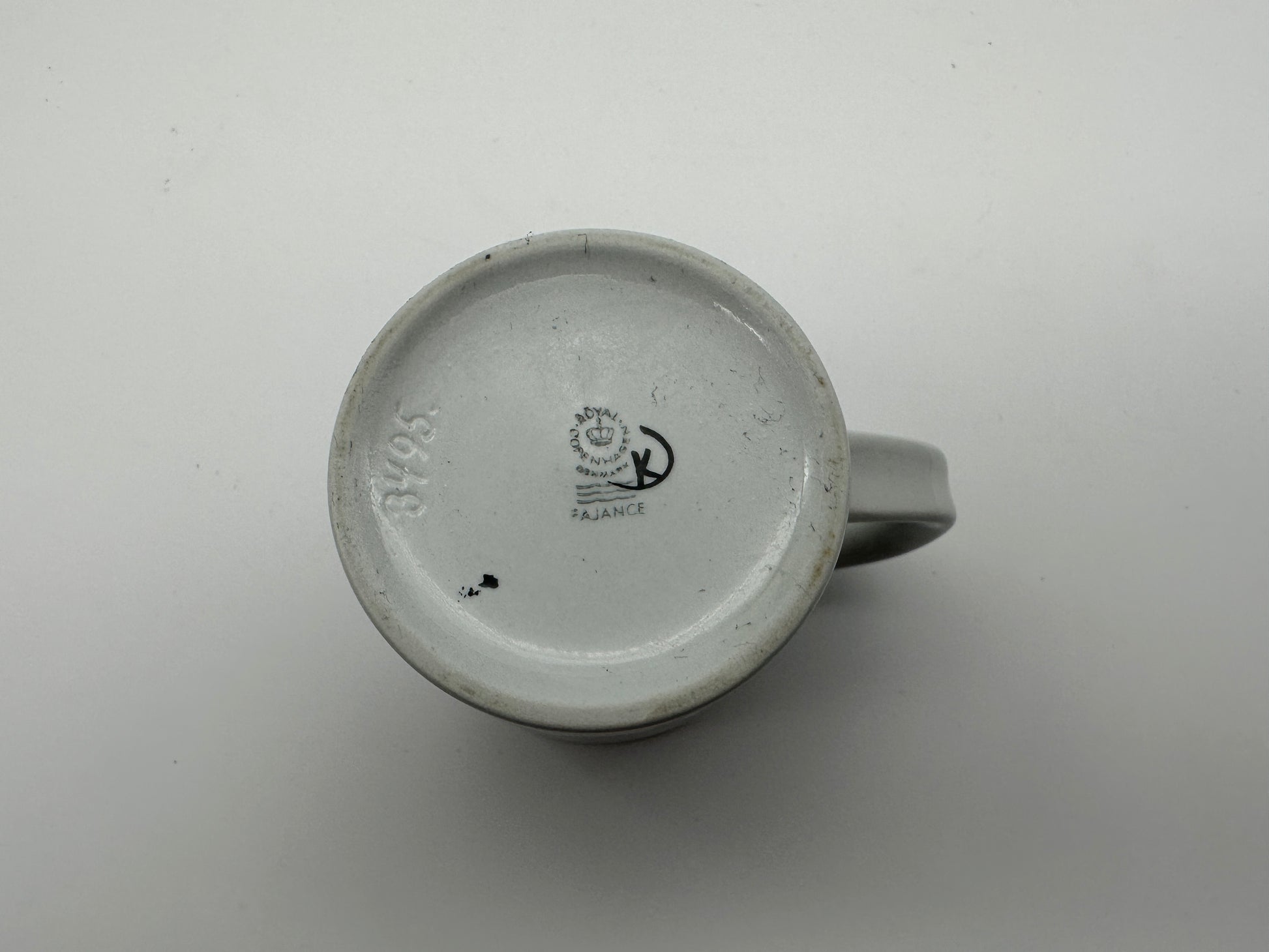 Royal Copenhagen - Year Mug - 1987 - Small Scandinapan