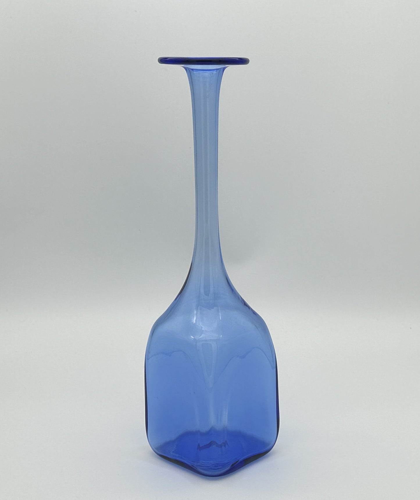 Holmegaard - Kylle Svanlund - Lagune vase - Blue - 35cm Scandinapan