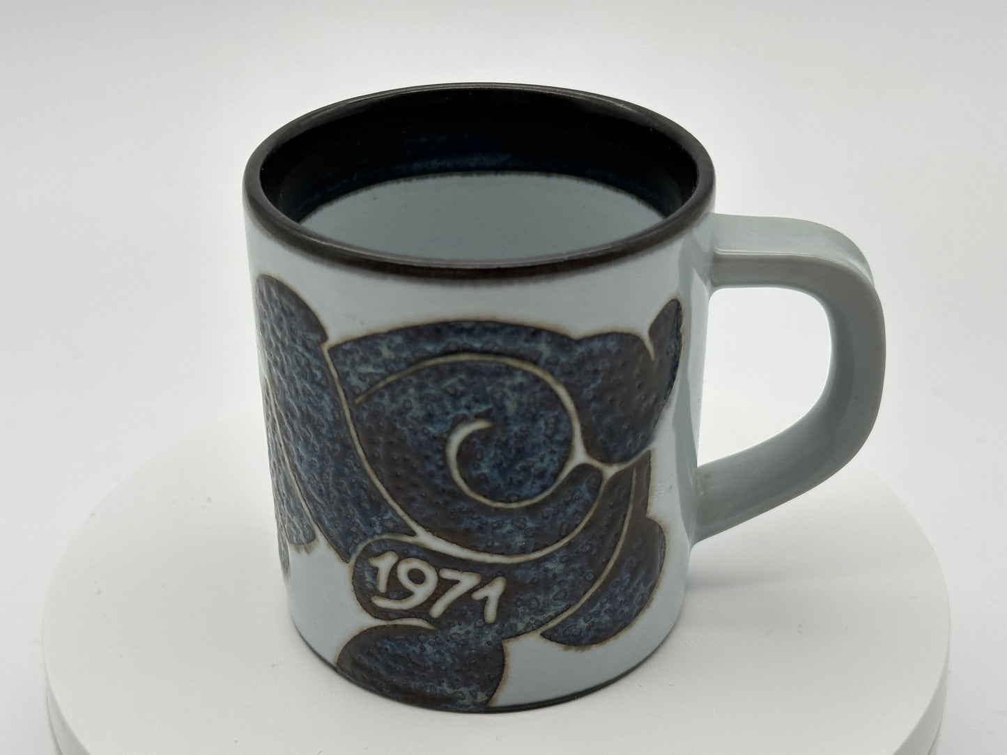 Royal Copenhagen - Year mug - 1971 - Small - Hans Andersen. Scandinapan