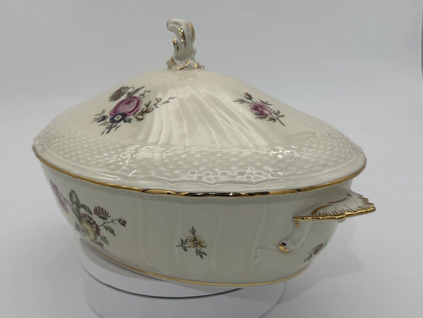 Royal Copenhagen - Frijsenborg - Lided bowl - 910/1702