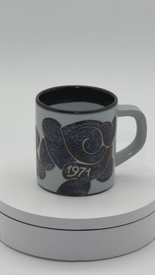 Royal Copenhagen - Year Mug - Annual mug - 1971 - Fajance - Small - 